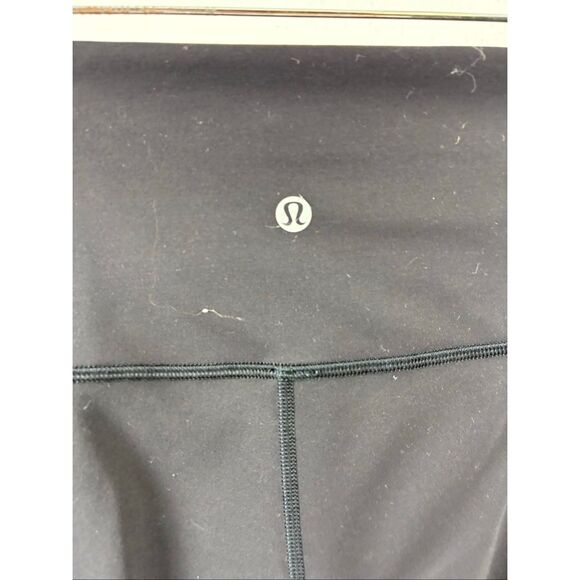 Lululemon Wunder Under High Rise Biker Shorts in Black Womens Size 10 - Picture 4 of 6